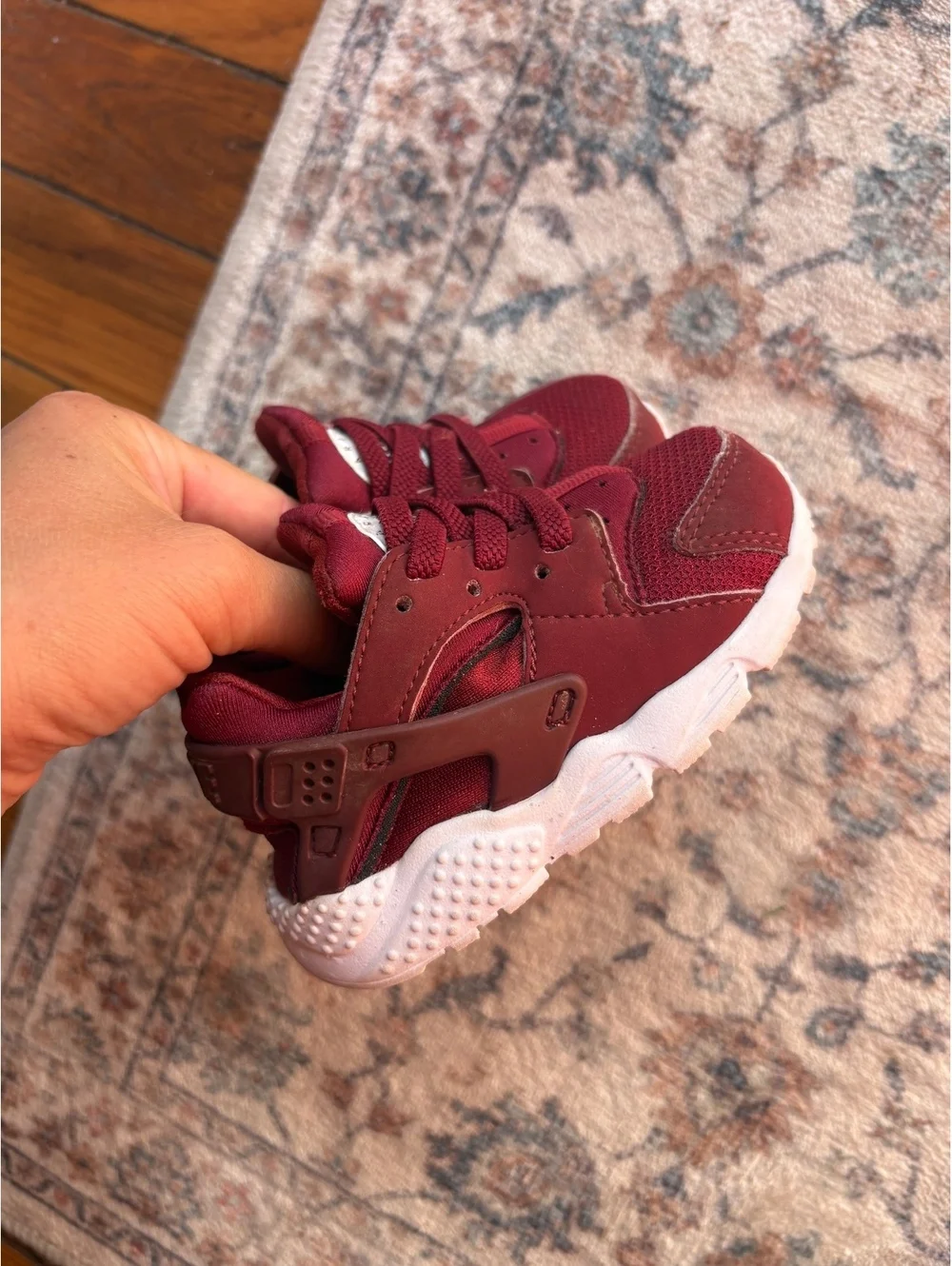 5C Burgundy Nike Toddler Huarache Slip On Sneakers